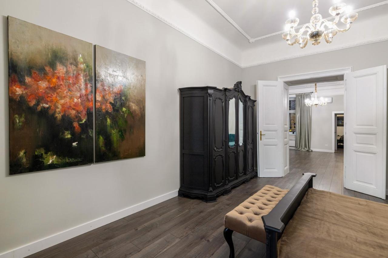 3 Room Apartments , Rohatyntsyv Street Lviv Luaran gambar